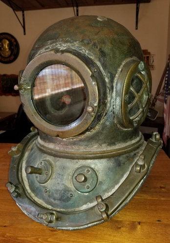 Diving Helmet