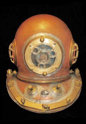 Diving Helmet